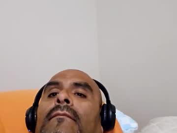 Razorvet May 03, 2026 Chaturbate stream image