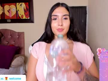 Violetalee stream photo from May 03, 2026