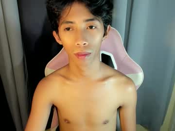 Alexa_Chi May 03, 2026 Chaturbate stream image
