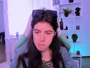Olivia__Low May 03, 2026 Chaturbate stream image