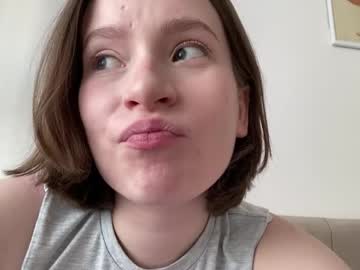 Geniebarrott May 03, 2026 Chaturbate stream image