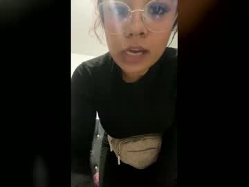 Kitty914_ May 03, 2026 Chaturbate stream image