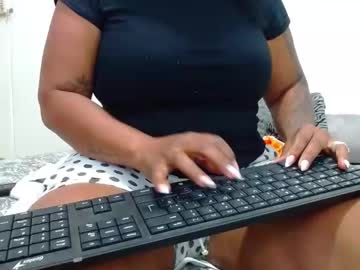 Raysajoness May 03, 2026 Chaturbate stream image