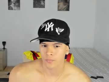 Sant_Wahlberg May 04, 2026 Chaturbate stream image