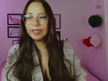 Dulcemaria_Alvarez22 May 04, 2026 Chaturbate stream image