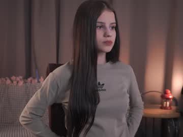 Lamonicaptak May 04, 2026 Chaturbate stream image