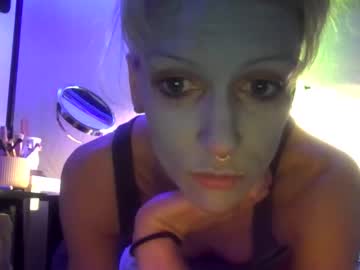 Tinylilgemini May 04, 2026 Chaturbate stream image