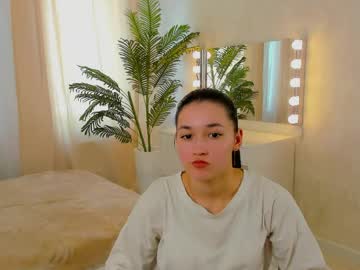 Pauleneweinrich May 04, 2026 Chaturbate stream image