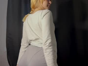 Daratiffee May 04, 2026 Chaturbate stream image