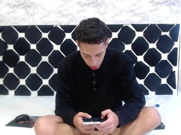 Thiagos19 May 04, 2026 Chaturbate stream image