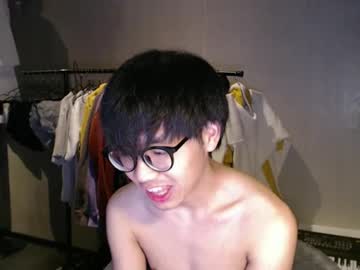 Handsome_Mannn May 04, 2026 Chaturbate stream image