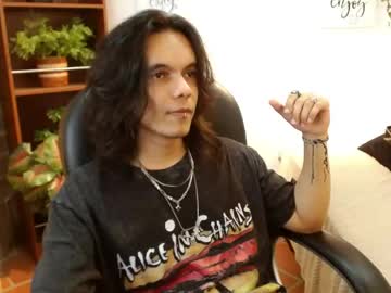 Crow_John May 04, 2026 Chaturbate stream image