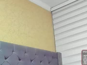 Anne_Julienne May 04, 2026 Chaturbate stream image