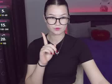 Saravivid May 05, 2026 Chaturbate stream image