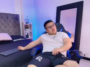 Thiiago_Saenz May 05, 2026 Chaturbate stream image