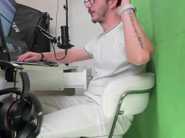 Getnaked71 May 05, 2026 Chaturbate stream image