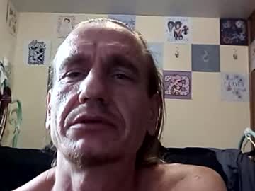 Iyzyoatnzmlz May 05, 2026 Chaturbate stream image