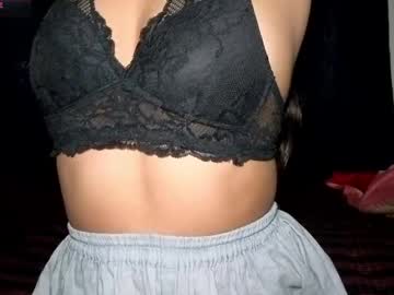 Zararaina May 05, 2026 Chaturbate stream image