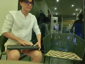 Alex_And_Fabian May 06, 2026 Chaturbate stream image