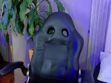 Triana_Crimson May 06, 2026 Chaturbate stream image