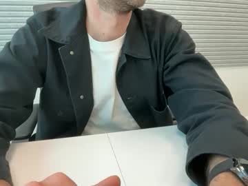 Backtoureon May 06, 2026 Chaturbate stream image