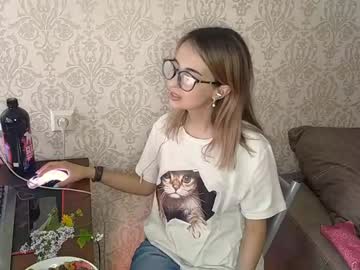 Vinitatavis May 06, 2026 Chaturbate stream image