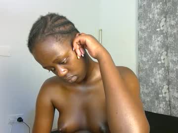 Its_Crystal1 May 06, 2026 Chaturbate stream image