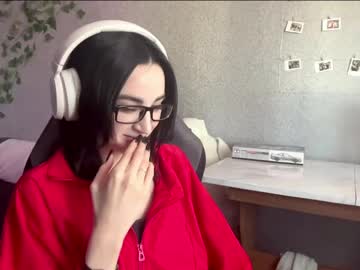 Elinorashfield May 07, 2026 Chaturbate stream image