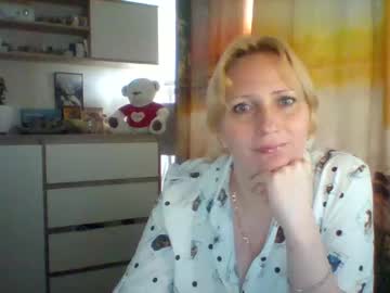 Velka_Raspberry May 07, 2026 Chaturbate stream image
