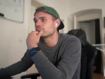 Newbief May 07, 2026 Chaturbate stream image