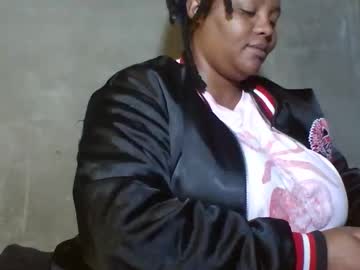 Queen2302 May 07, 2026 Chaturbate stream image