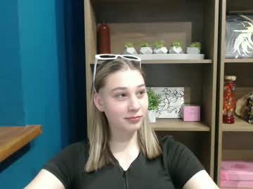 Lucky_Barbie May 07, 2026 Chaturbate stream image