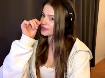 Flannelflutter May 07, 2026 Chaturbate stream image