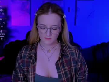 Luna_Berryy May 07, 2026 Chaturbate stream image