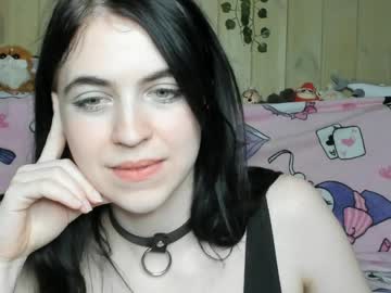 Rezedaisies May 08, 2026 Chaturbate stream image