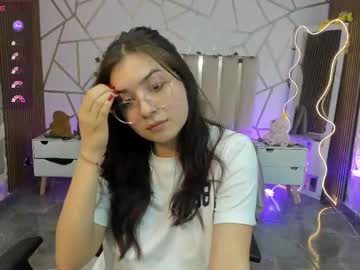 Andrea_Tay1 May 08, 2026 Chaturbate stream image