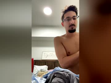 Hoeskii May 09, 2026 Chaturbate stream image