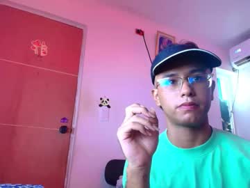 Andreswhite_Shotoflust May 09, 2026 Chaturbate stream image