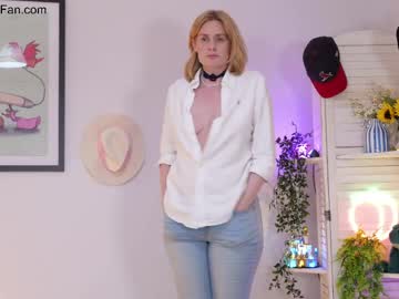 Island_Peach May 09, 2026 Chaturbate stream image