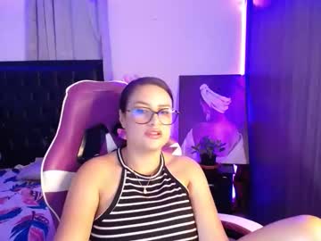 Esmeraldareign May 09, 2026 Chaturbate stream image