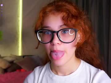 Karolinerush May 10, 2026 Chaturbate stream image