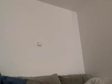 Aivorabear stream photo from May 10, 2026