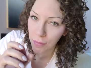 Angelbabyphoebe stream photo from May 11, 2026