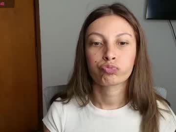 Sweet_Moon_V_ May 12, 2026 Chaturbate stream image
