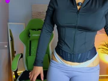 Carolinee_04 May 13, 2026 Chaturbate stream image
