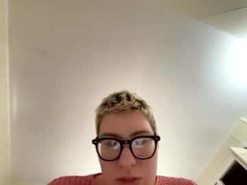 Midnightmochi2 May 13, 2026 Chaturbate stream image