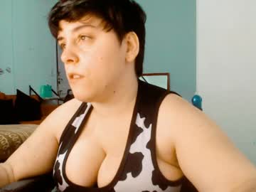 Almondonwheels May 15, 2026 Chaturbate stream image