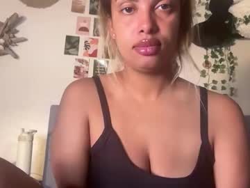 Squirtinglexi May 16, 2026 Chaturbate stream image