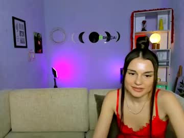 Kiki_Swan May 16, 2026 Chaturbate stream image