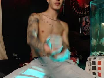 Godly_Huan May 17, 2026 Chaturbate stream image